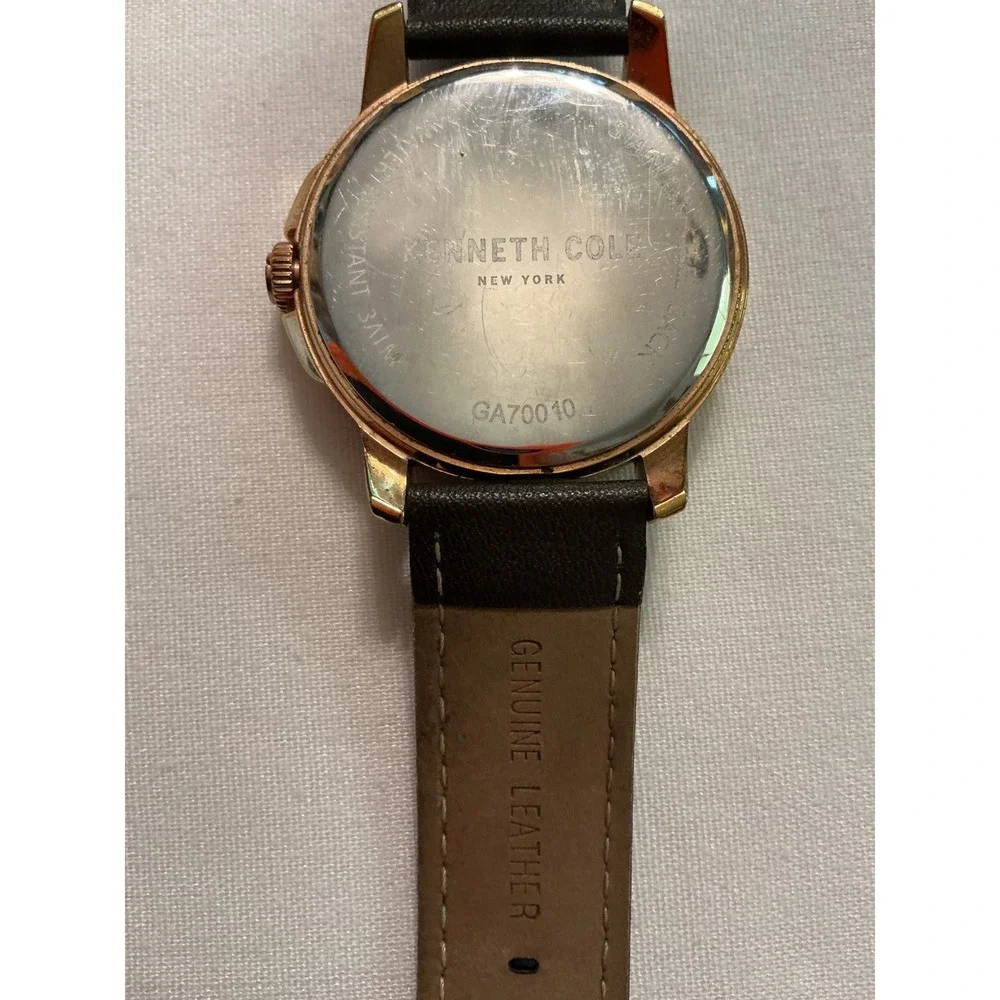 Kenneth Cole New York Mens Watch Rose Gold Blue Dial Leather Strap GA70010 works